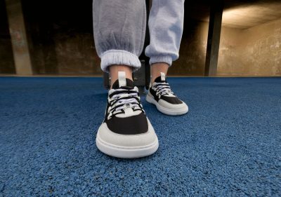 How Barefoot Sneakers Improve Posture